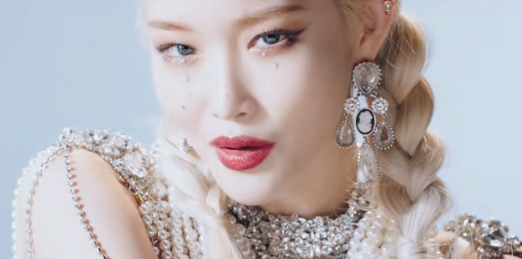 Chungha - K-pop solo artists