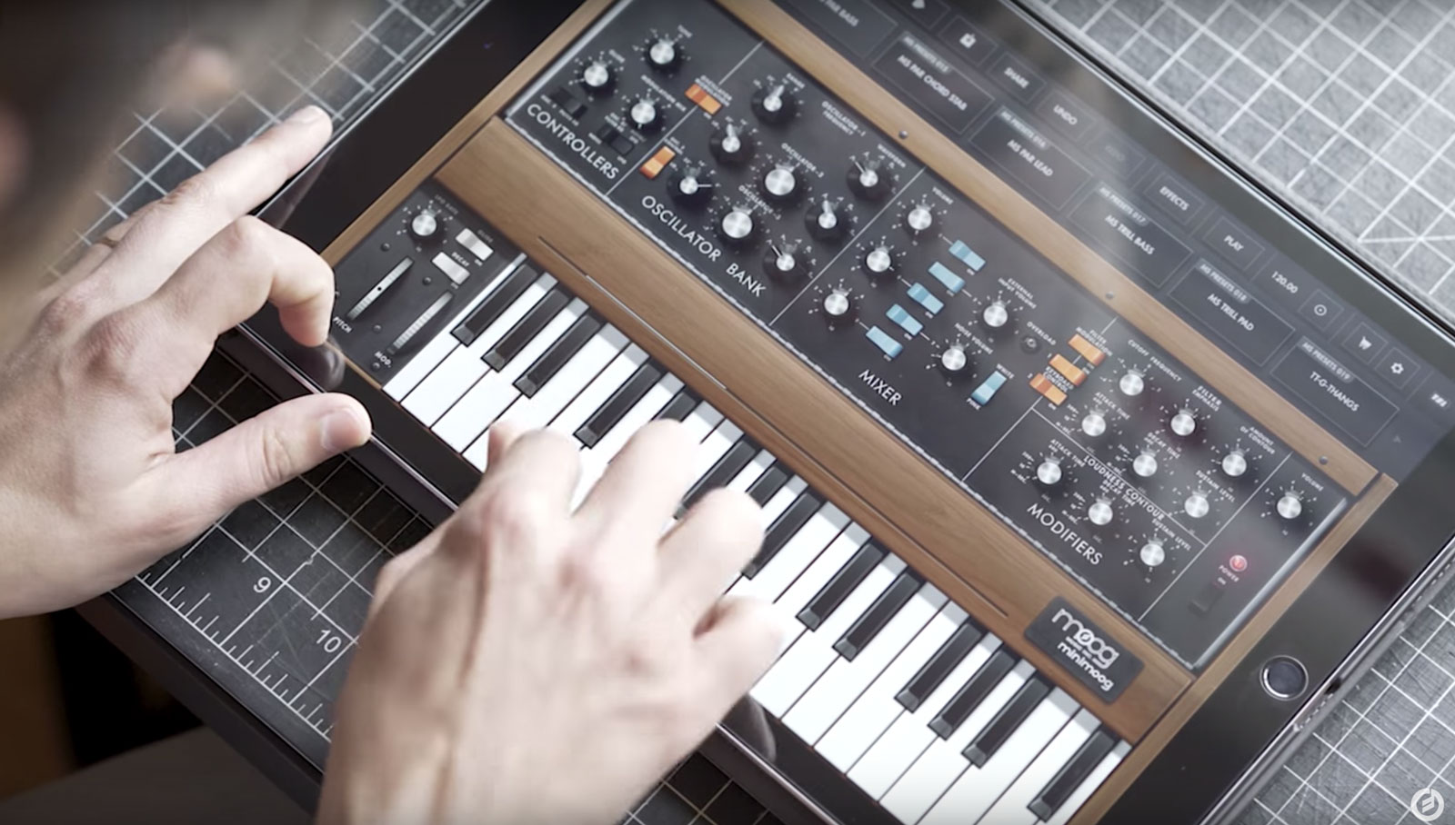 Moog Minimoog Model D app - Free Music Software